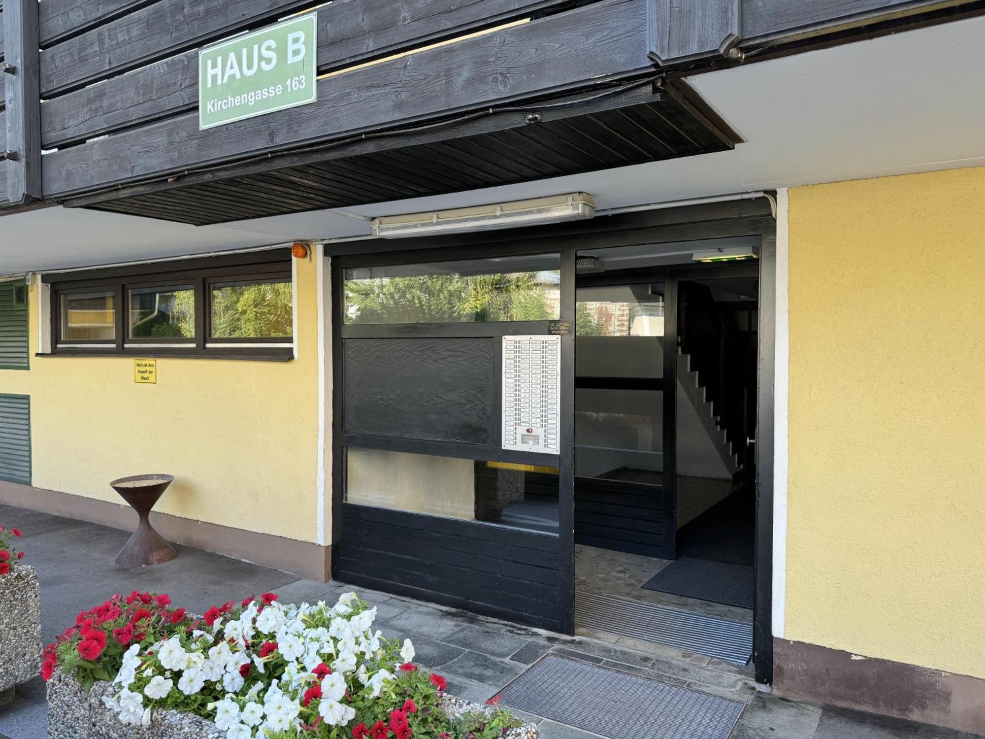 Ferienwohnung Im Zentrum Von Bad Aussee Bagian luar foto